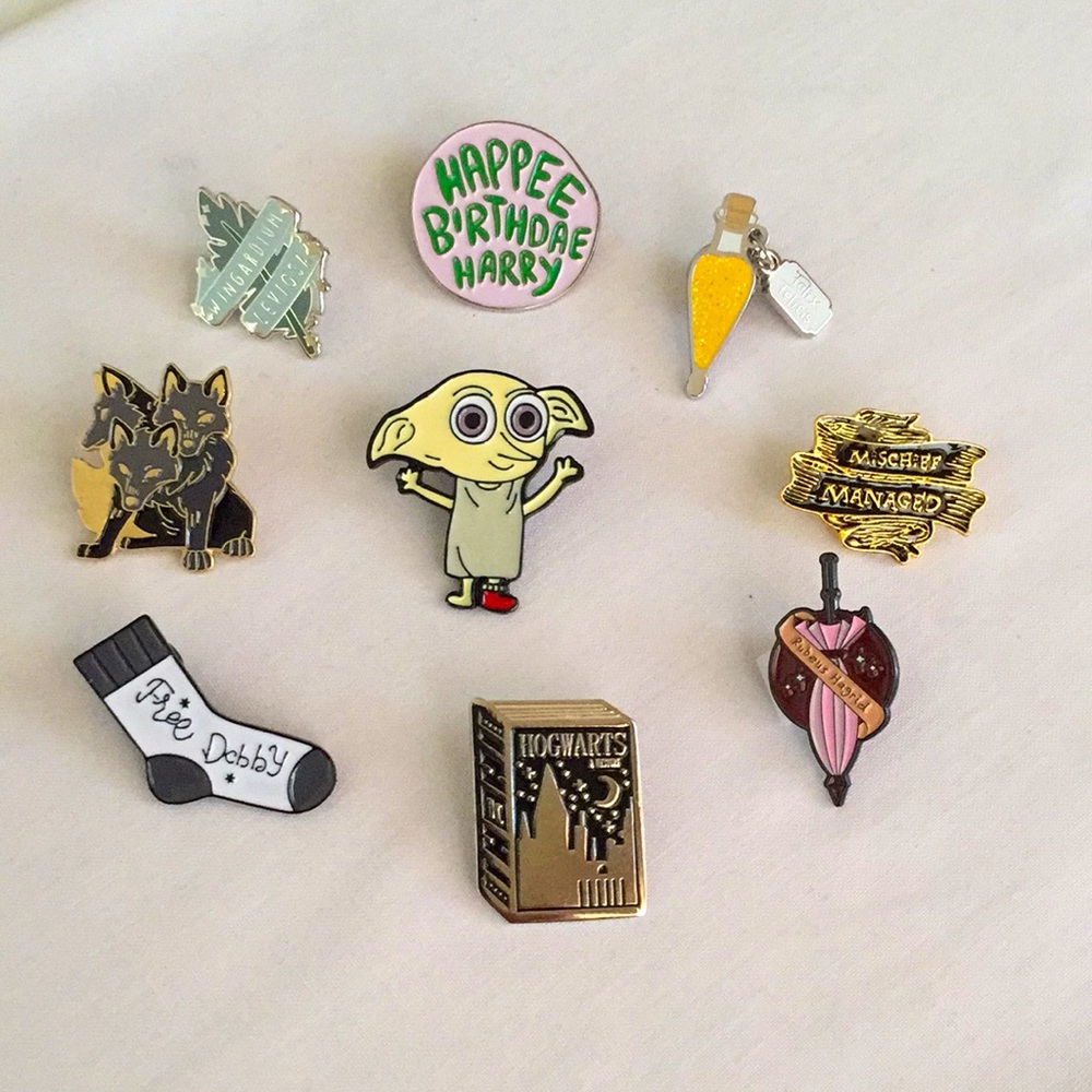 🍏50% OFF/3+...Harry Potter Pins - Series 3